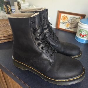 Doc Martens Black Leather Boots With Fur Lining